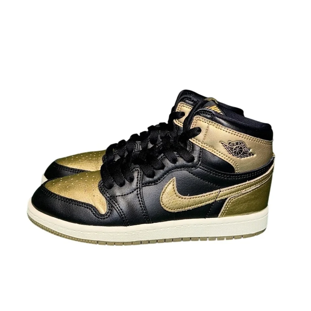 Nike‎ Air Jordan 1 Mid SE Metallic Gold Black Kids Shoes FD1412-071 Size 2.5Y